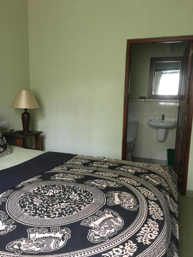 Owls Nest Hotel Udawalawe Luaran gambar